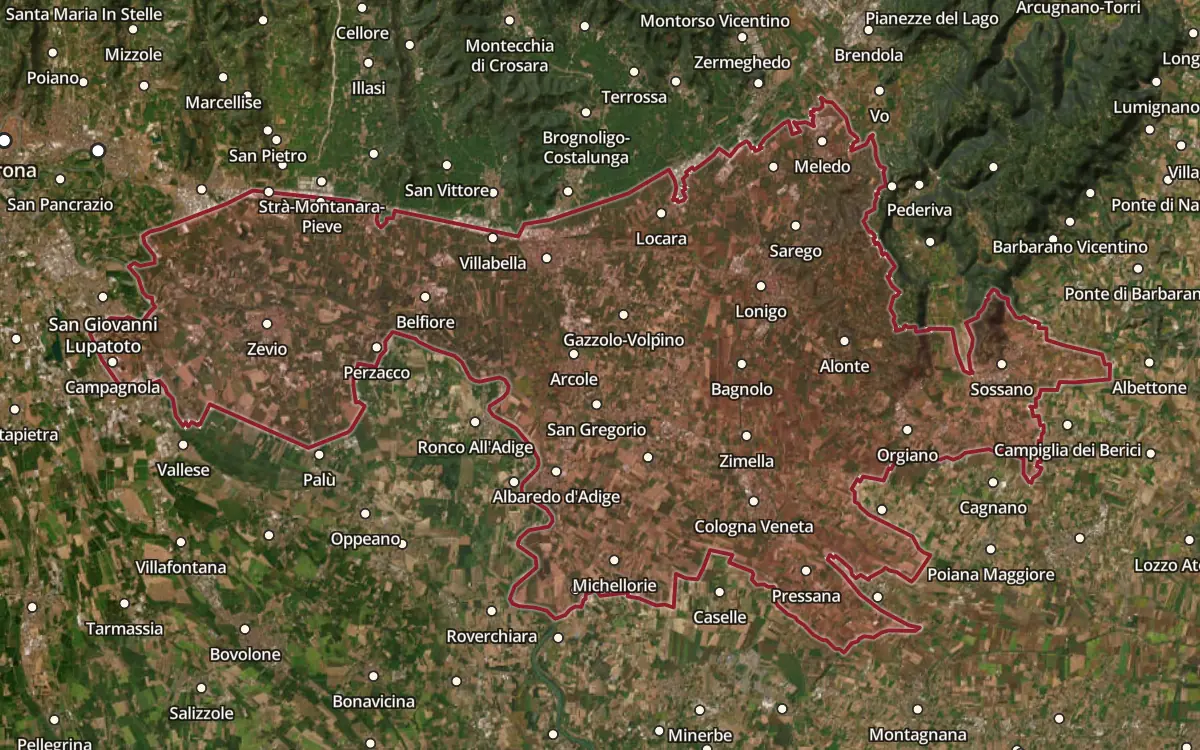 Map of the Arcole DOC production zone on satellite imagery