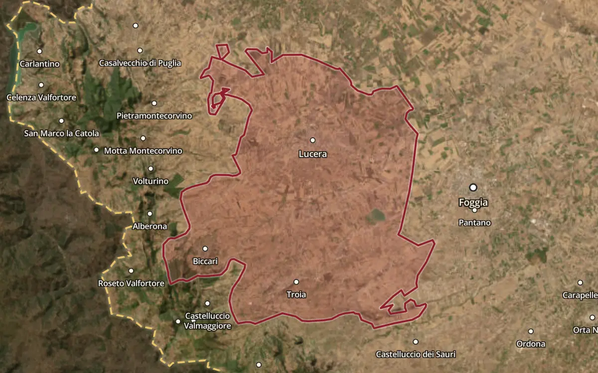 Map of the Cacc’e mmitte di Lucera DOC production zone on satellite imagery