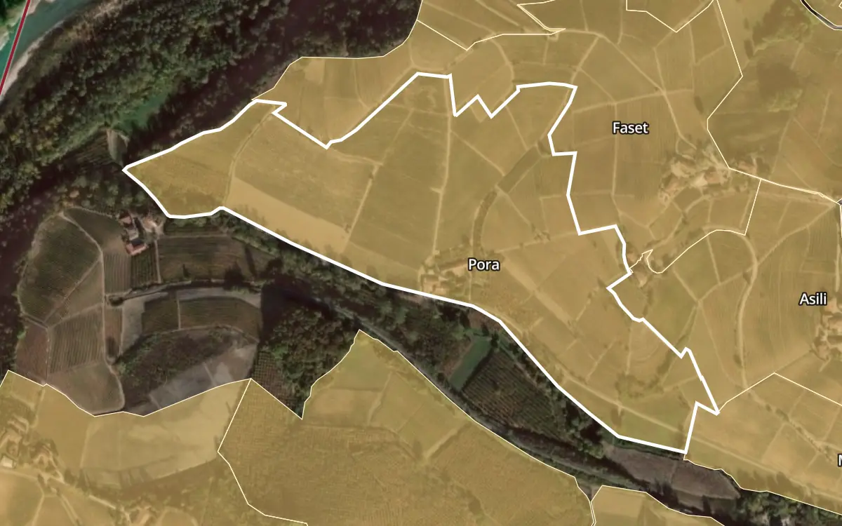 Map of Pora inside the Barbaresco DOCG production zone, on satellite imagery