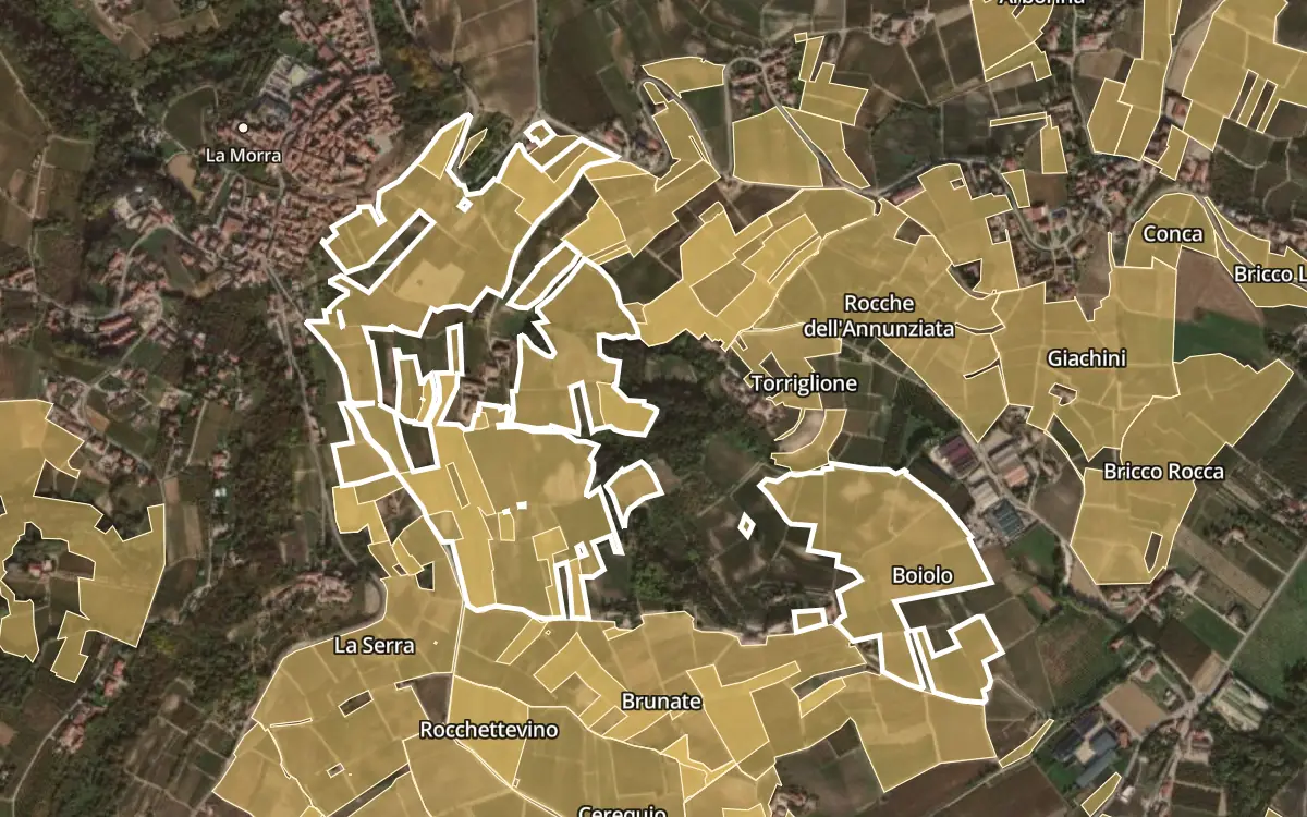 Map of Boiolo inside the Barolo DOCG production zone, on satellite imagery