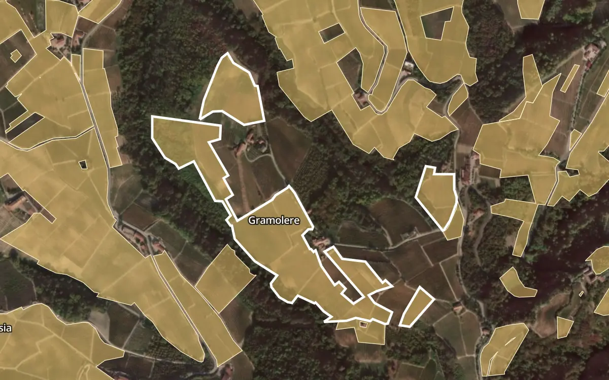 Map of Gramolere inside the Barolo DOCG production zone, on satellite imagery