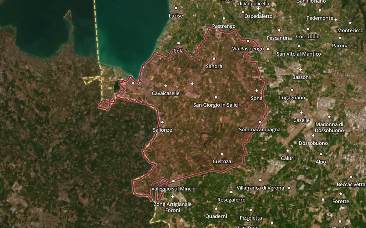 Map of the Custoza DOC production zone on satellite imagery